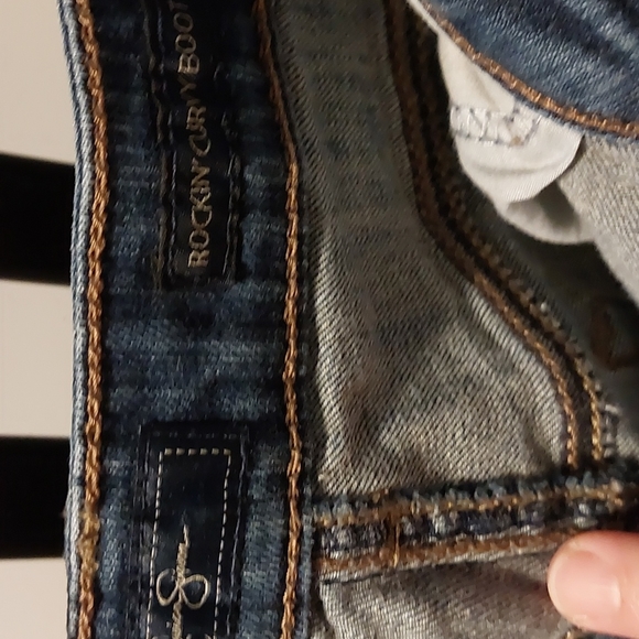 Jeans - Picture 2 of 3